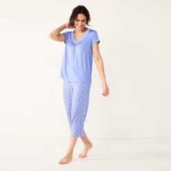 Petite Croft & Barrow® Short Sleeve Pajama Top & Capri Pajama Pants Sleep Set