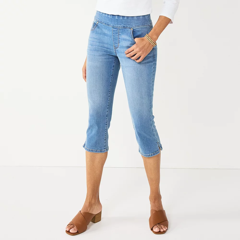 Petite Croft & Barrow® Pull-On Denim Capri